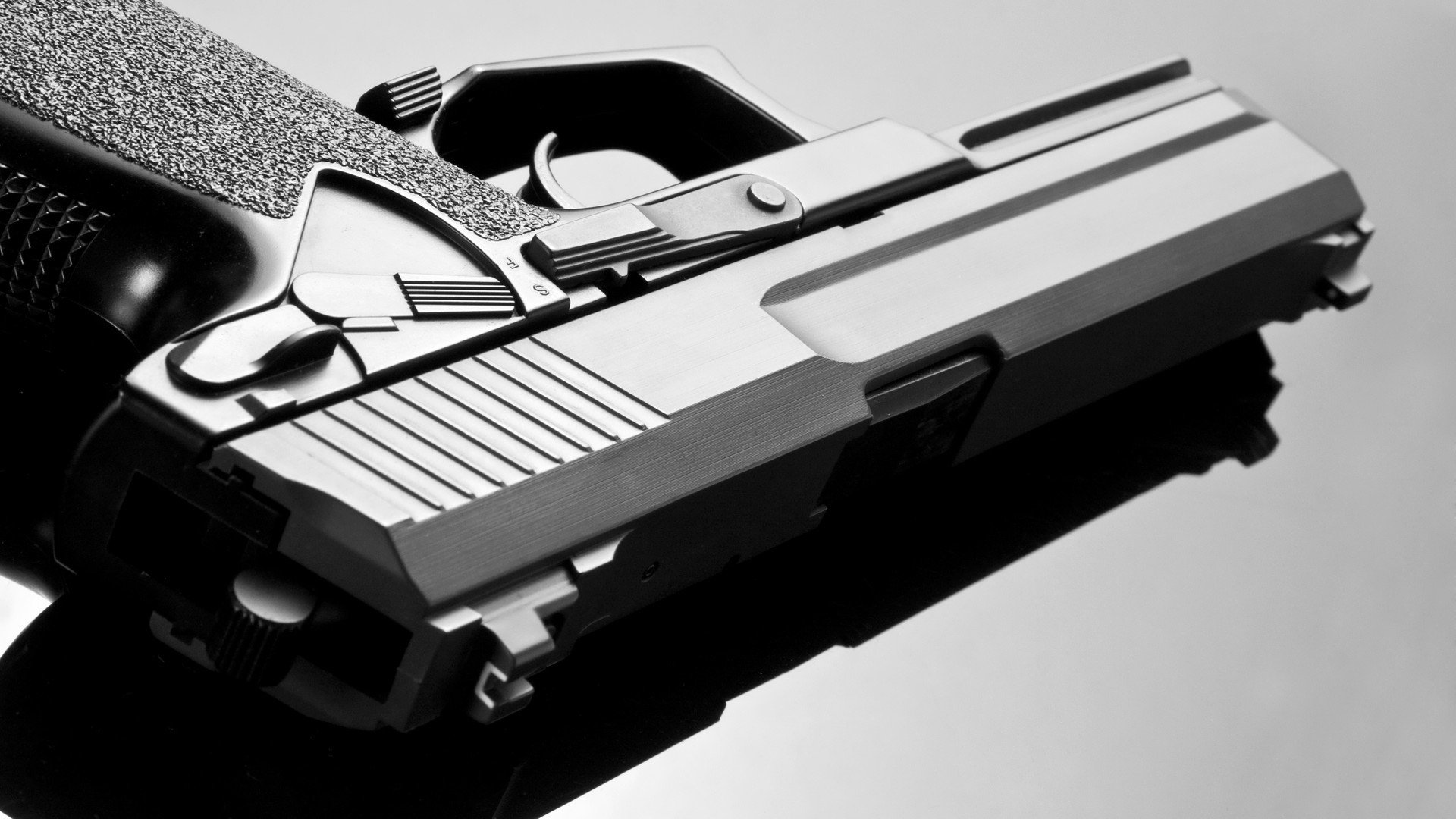 意甲比赛惨烈,AC米兰力克对手,意甲_ac米兰客场7-0狂胜都灵