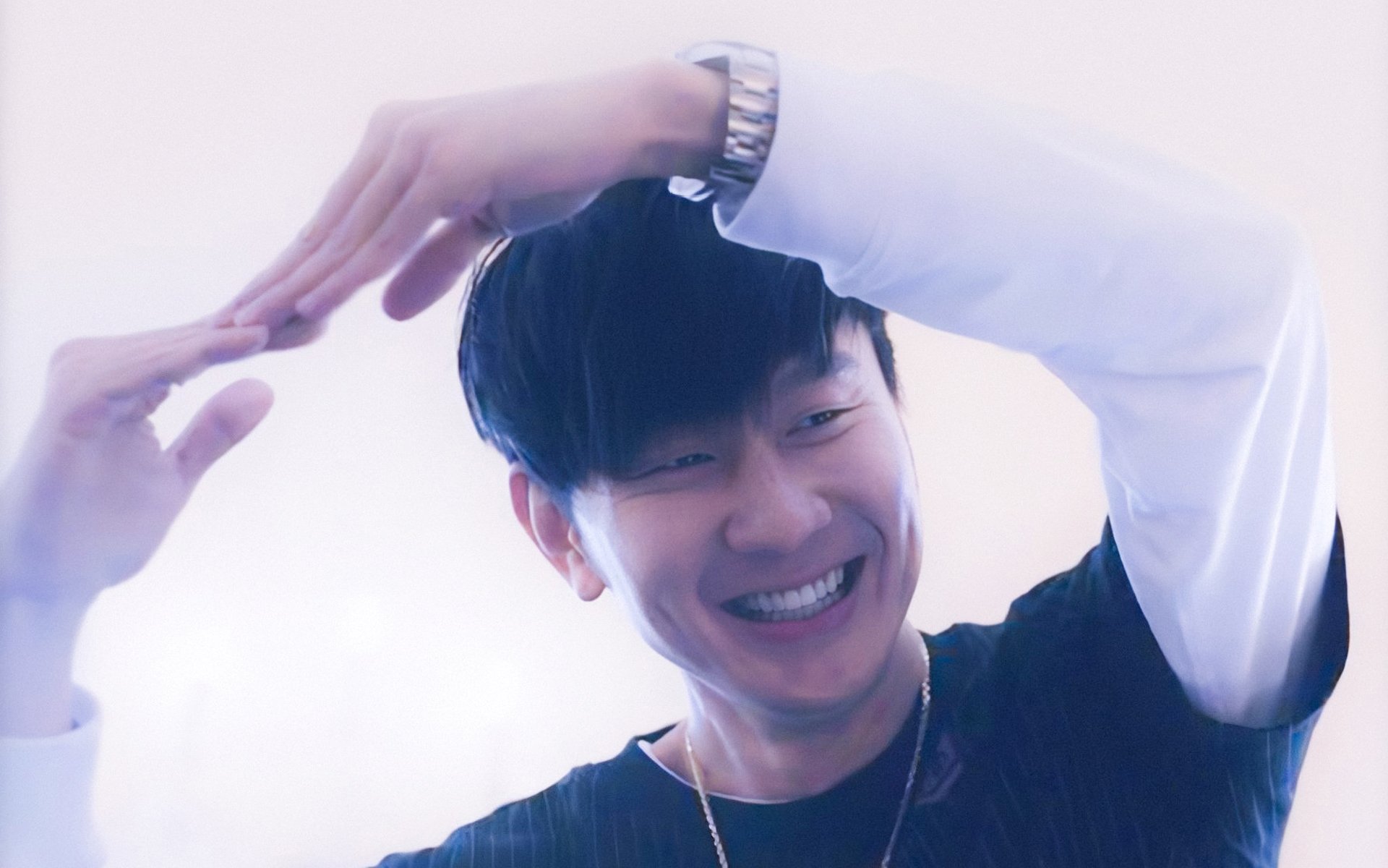 塞内加尔队中场贝尔特拉在巴黎奥运会上展现出强大的进攻组织能力